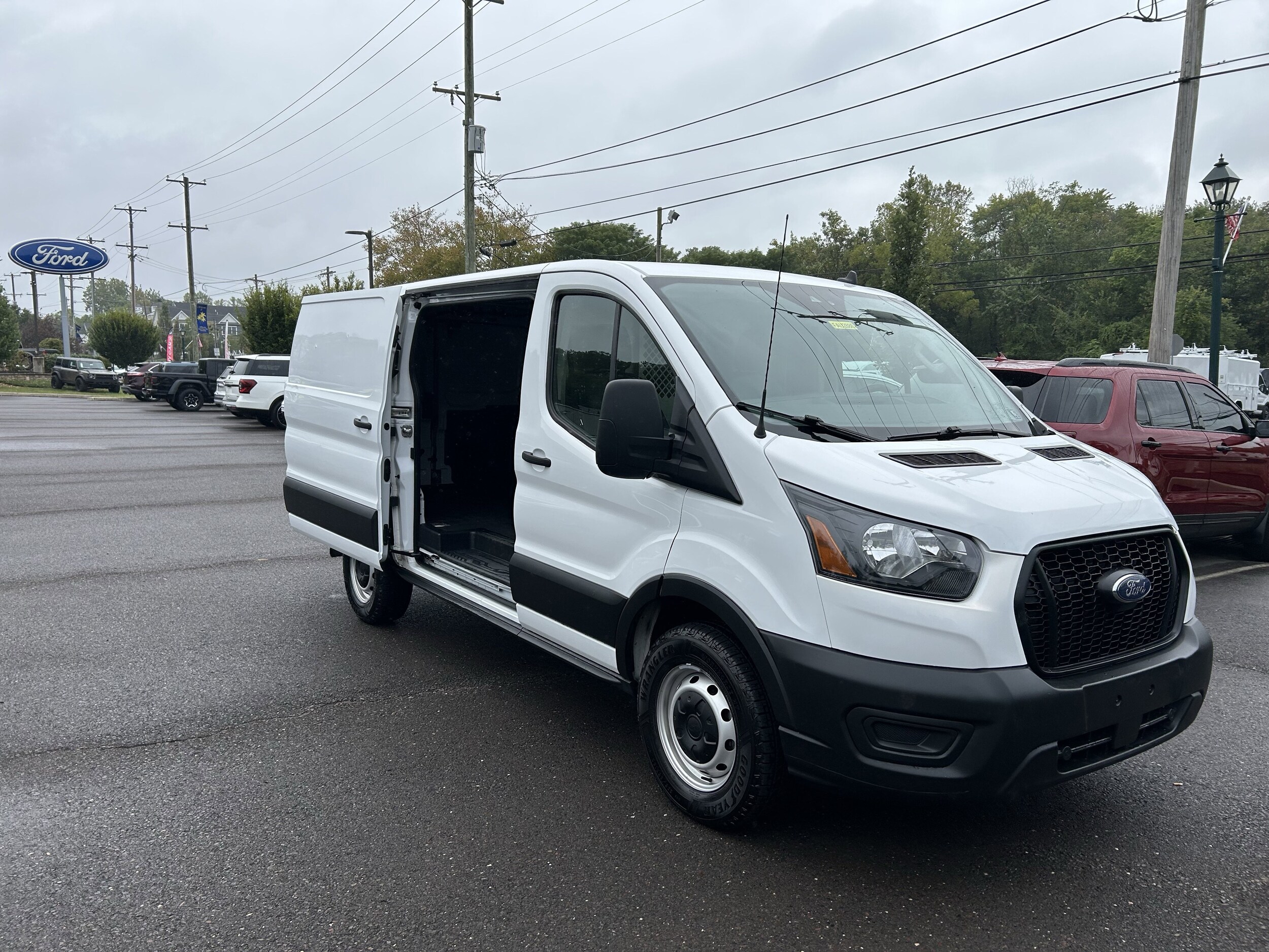 2022 Ford Transit Cargo Van photo 4