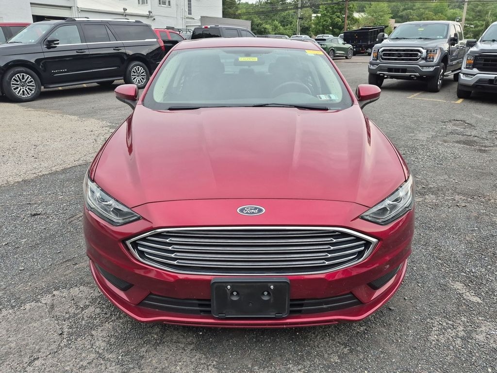 Used 2018 Ford Fusion SE Sedan