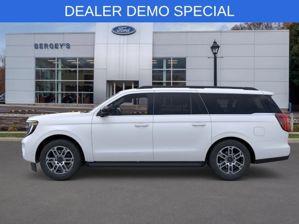 New 2025 Ford Expedition Max Active 202A SUV