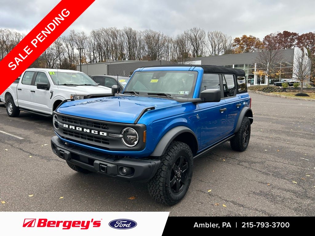 2024 Ford Bronco 4-Door Black Diamond
