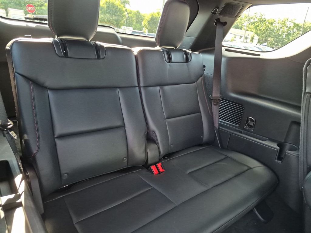 2026 Ford Explorer ST - Photo 25