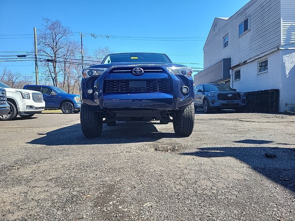 Used 2021 Toyota 4Runner SR5 Premium with a Moonroof SUV