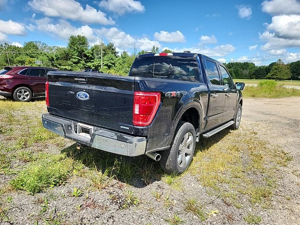2022 Ford F-150 XLT photo 2
