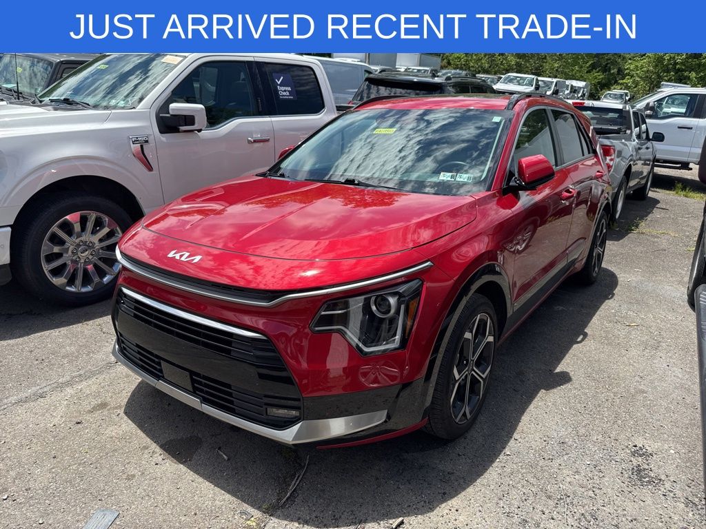2023 Kia Niro EX Touring HEV's photo