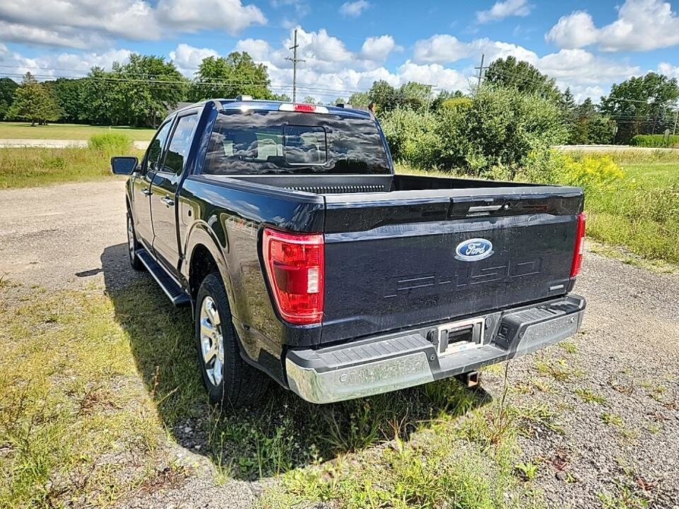2022 Ford F-150 XLT photo 3