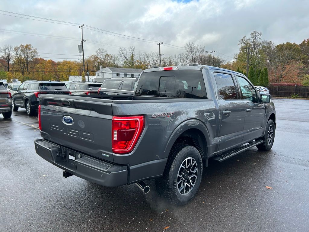 2023 Ford F-150 XLT photo 4