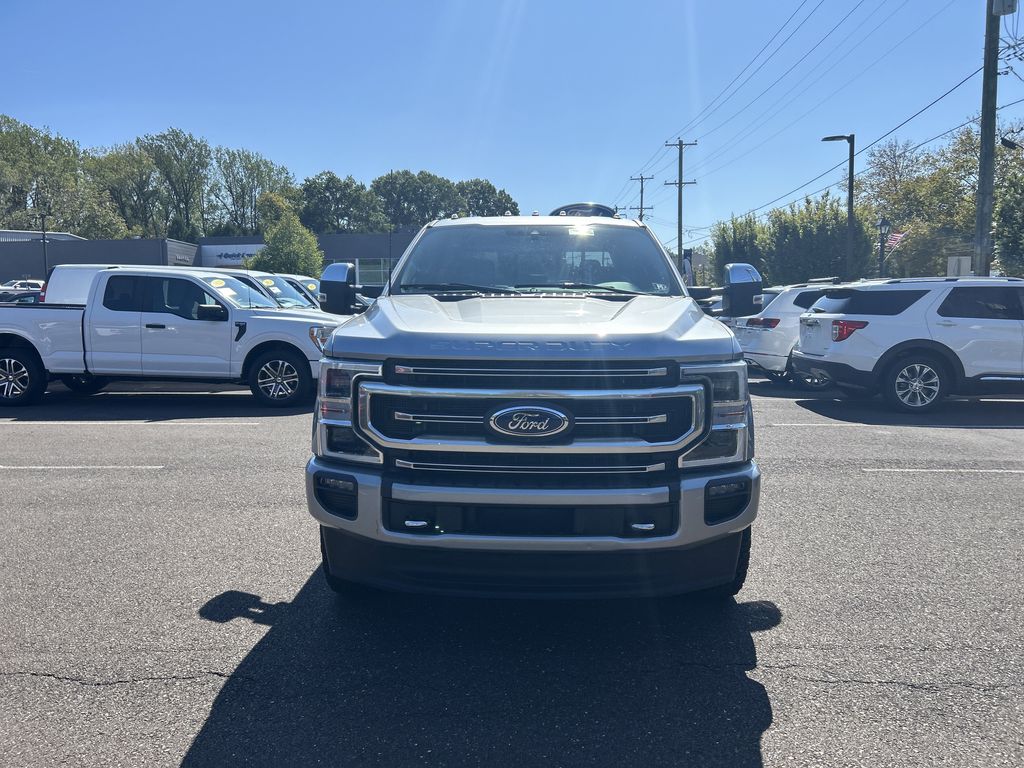 2022 Ford F-350 Platinum photo 2
