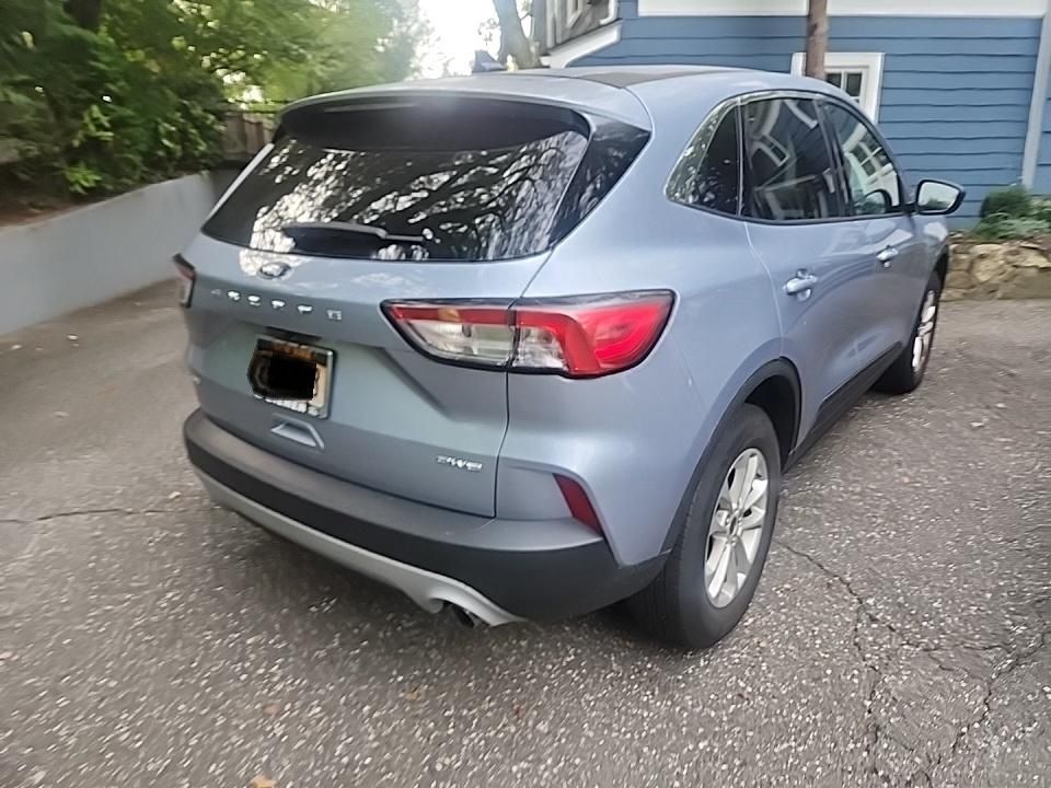 2022 Ford Escape SE photo 4