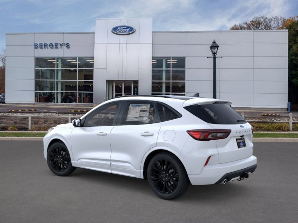 New 2025 Ford Escape Hybrid ST-Line Elite AWD with Moonroof & Premium Tech Pkg SUV