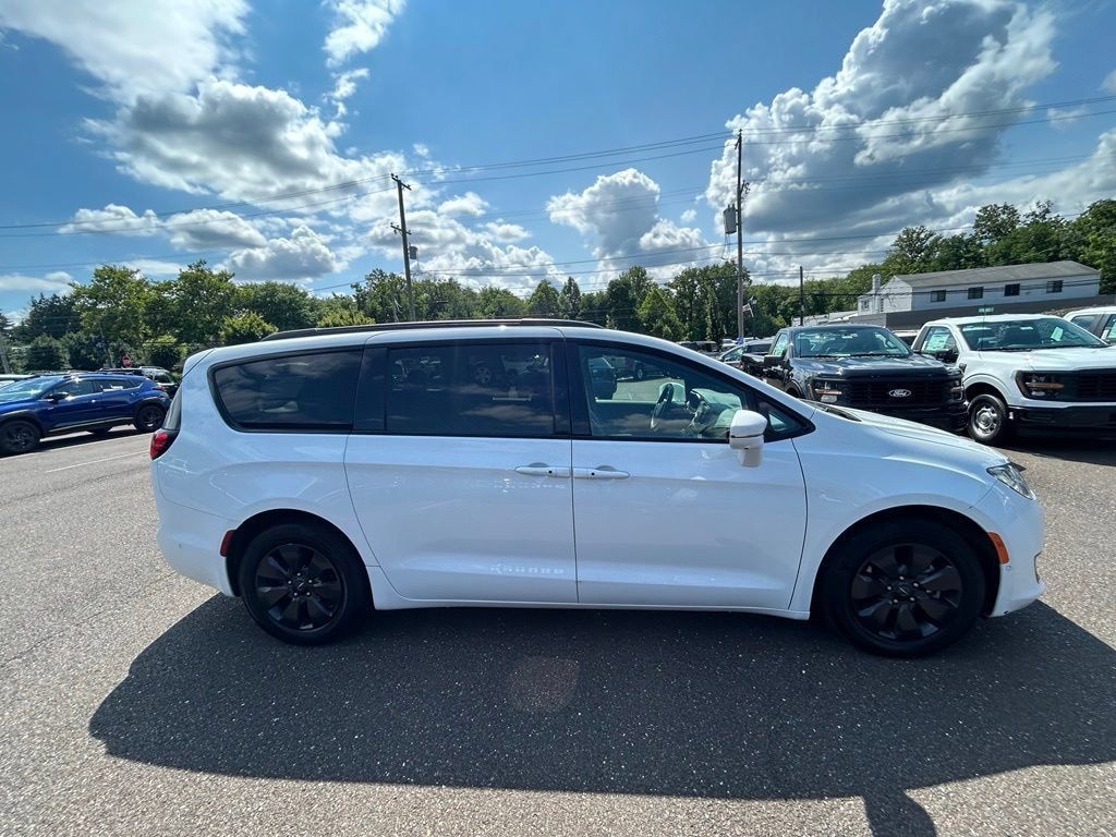 Used 2020 Chrysler Pacifica Hybrid Limited Minivan/Van