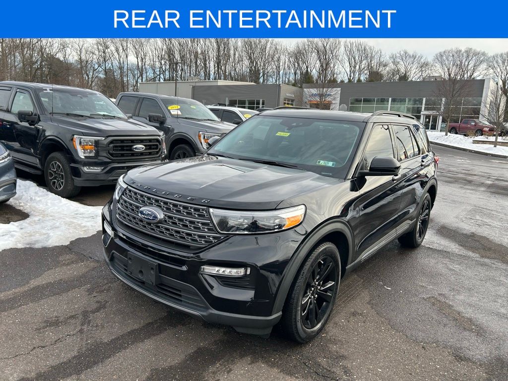 2022 Ford Explorer XLT's photo