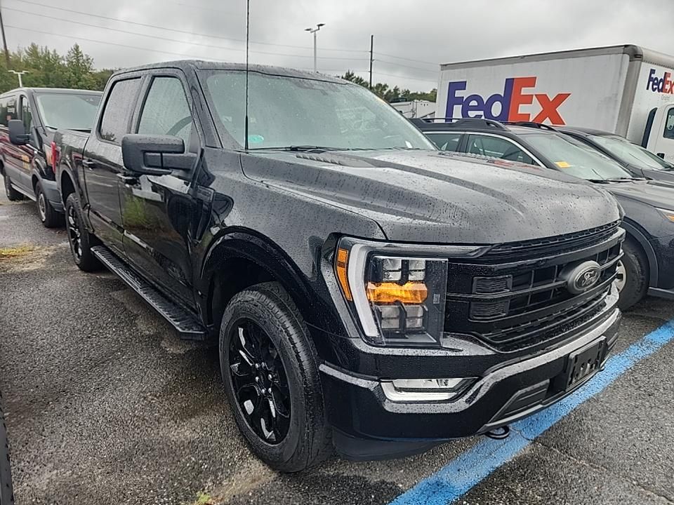2022 Ford F-150 XLT photo 2