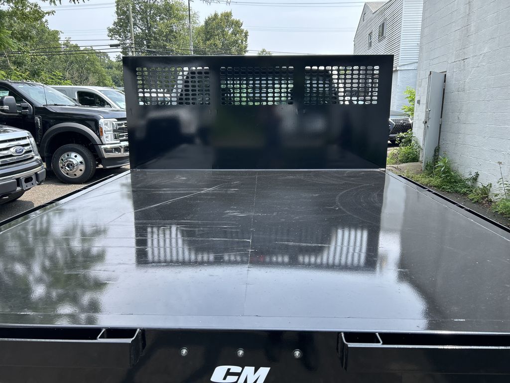 2025 Ford F-350 Super Duty Chassis Cab XL - Photo 6