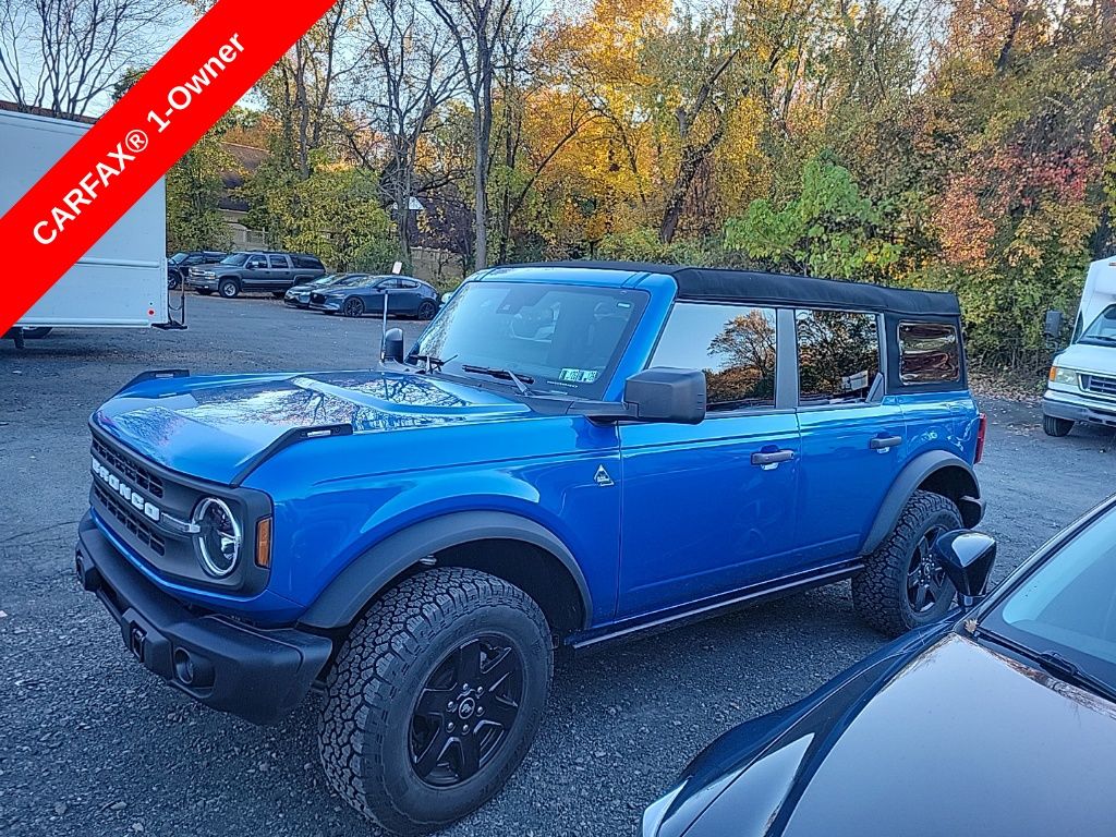 2024 Ford Bronco Black Diamond photo 2