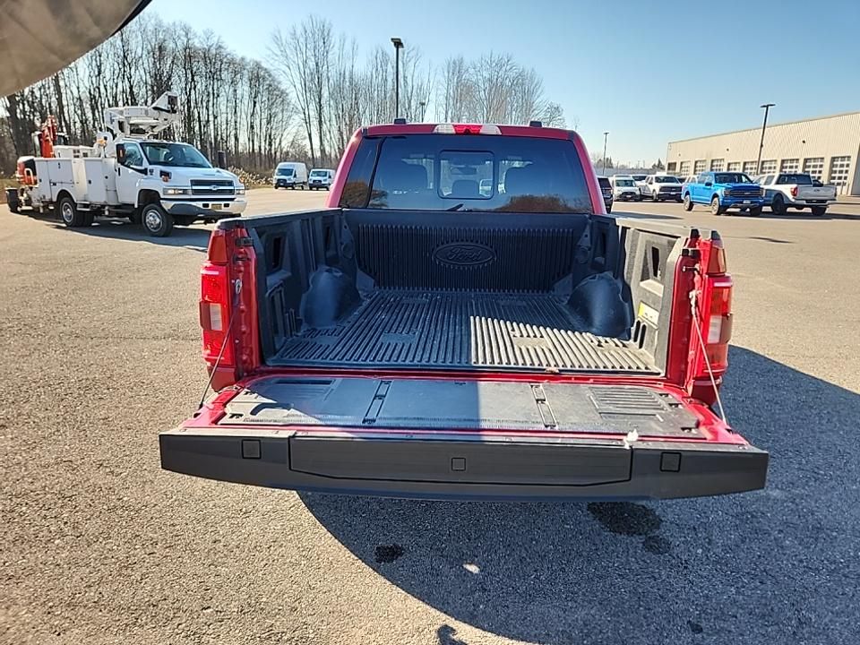 2022 Ford F-150 XLT photo 4