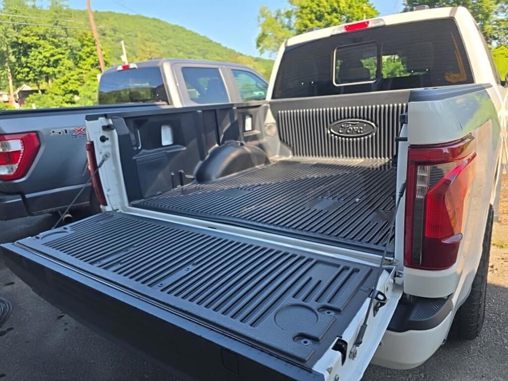 Used 2024 Ford F-150 XLT Truck