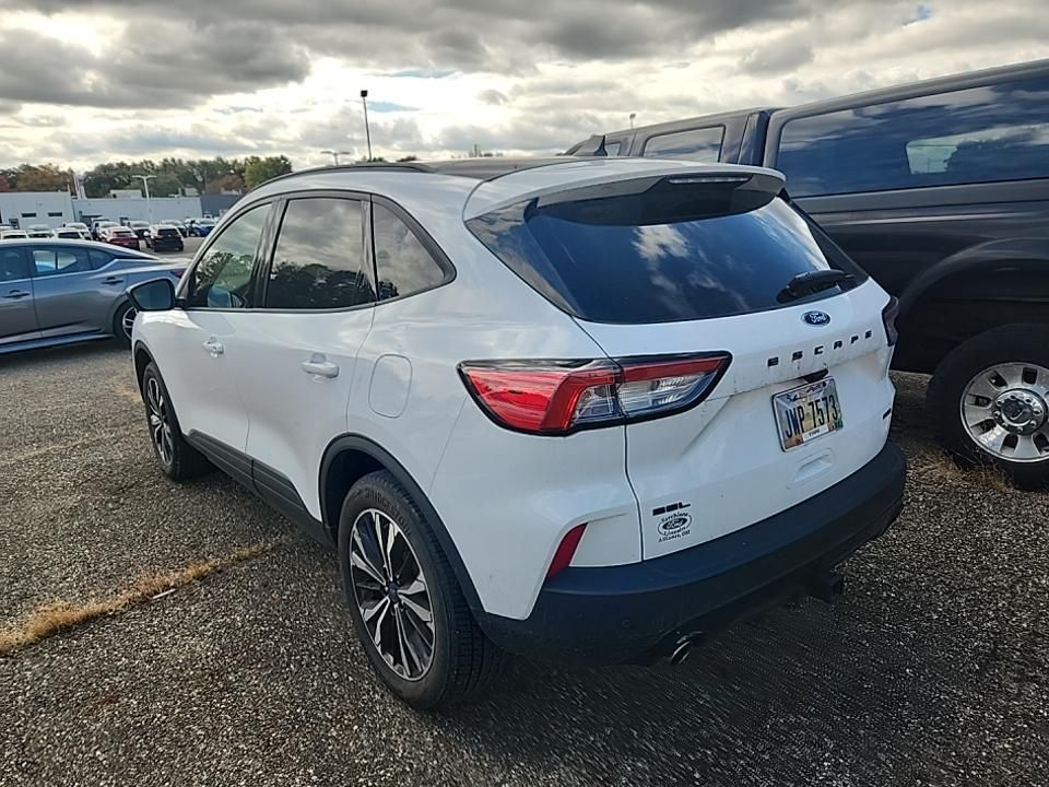 2022 Ford Escape SEL photo 3