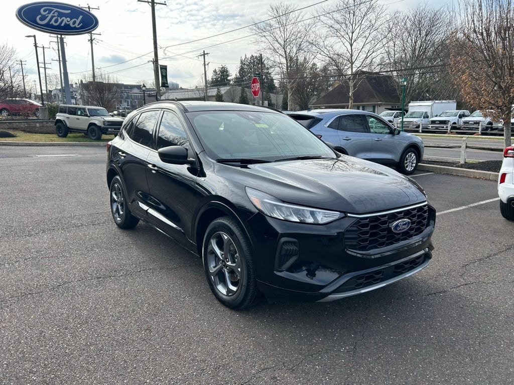 Certified 2023 Ford Escape ST-Line with Moonroof SUV