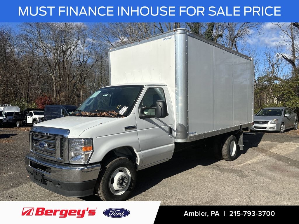 New 2024 Ford E-450SD Base Cab/Chassis