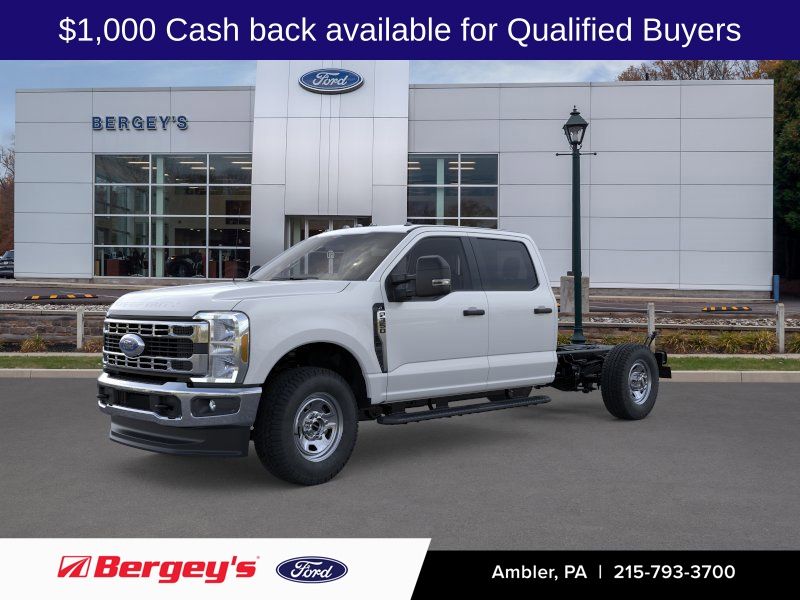 2026 Ford F-350 XL 4x4 Crew Cab 179-In SRW's photo
