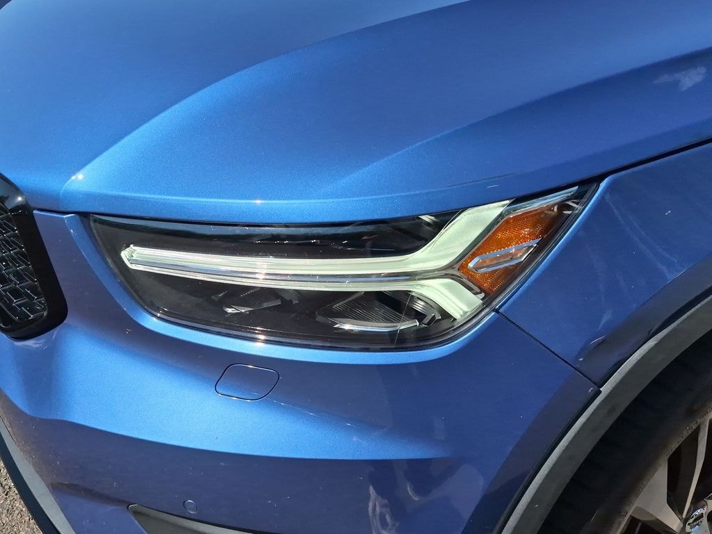 Certified 2020 Volvo XC40 R-Design SUV