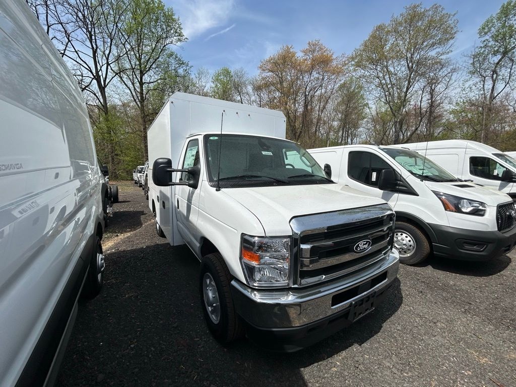 New 2026 Ford E-350SD Base Cab/Chassis
