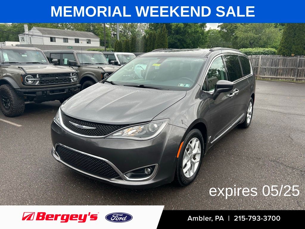 2017 Chrysler Pacifica Minivan/Van 