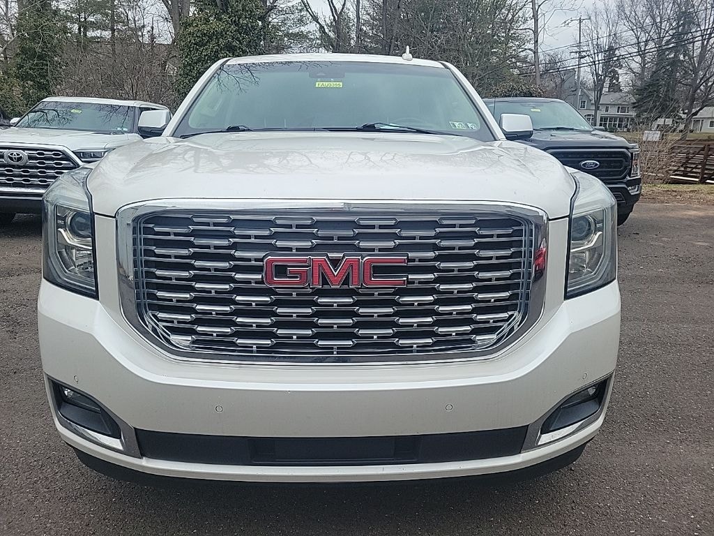 Used 2018 GMC Yukon XL Denali with a Moonroof SUV