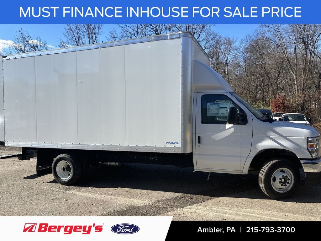 New 2024 Ford E-450SD Base Cab/Chassis