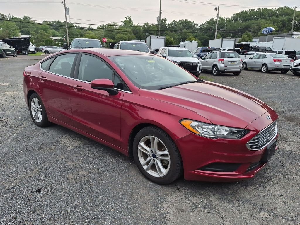 Used 2018 Ford Fusion SE Sedan