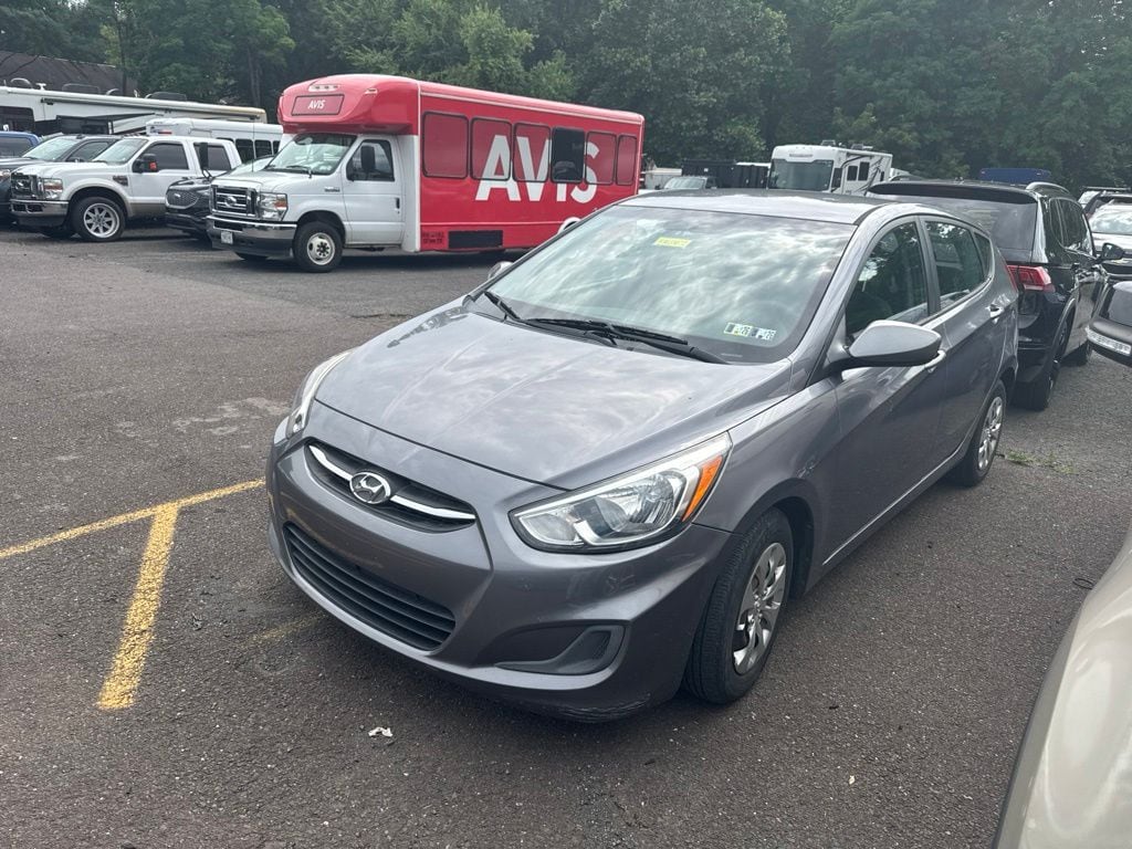 Used 2016 Hyundai Accent SE Hatchback