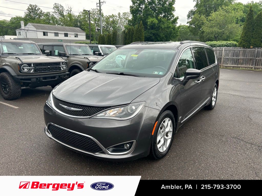 2017 Chrysler Pacifica Minivan/Van 