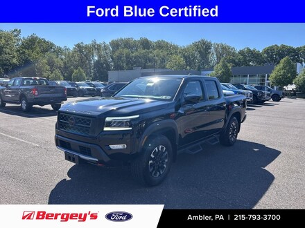 2023 Nissan Frontier PRO-4X Crew Cab V6 4X4 Truck