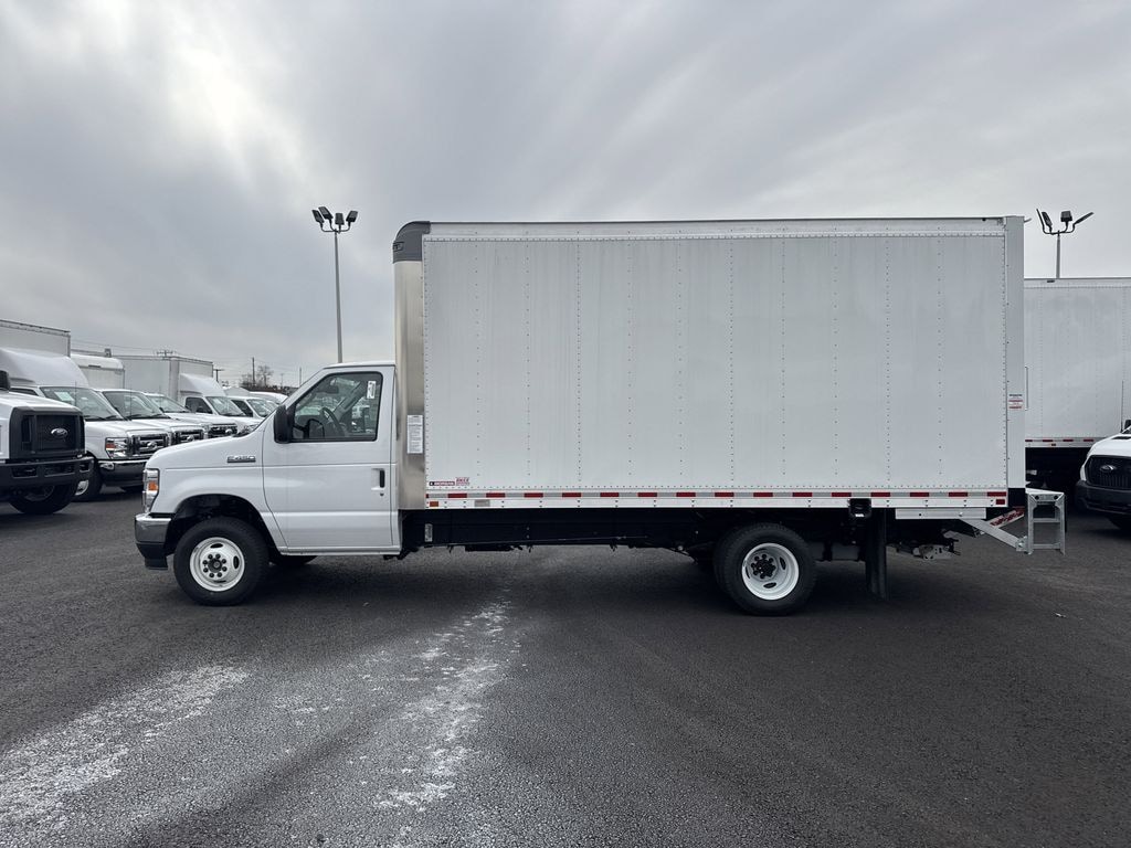 New 2025 Ford E-450SD Base Cab/Chassis