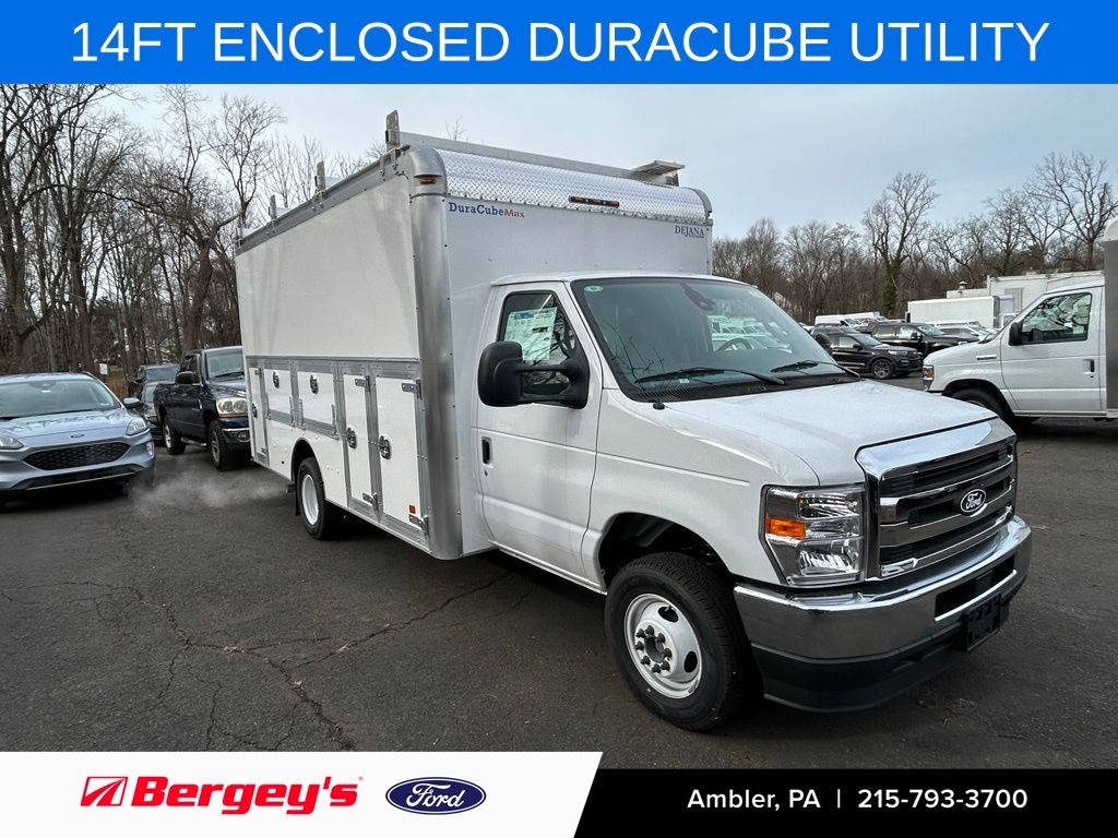 New 2026 Ford E-450SD Base 14FT Dejana Duracube Enclosed Utility Cab/Chassis