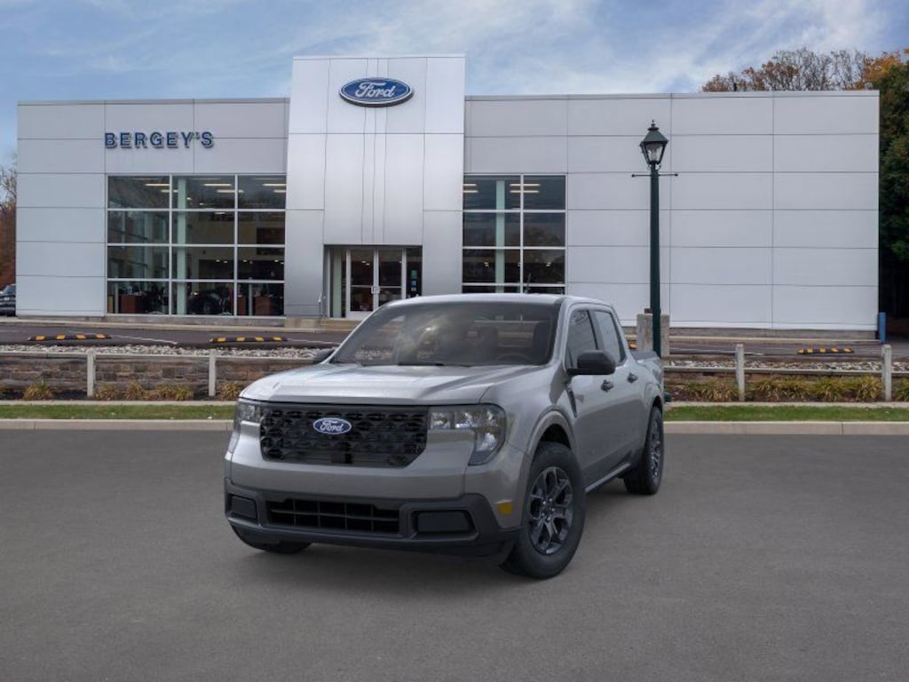 New 2026 Ford Maverick XLT FWD Hybrid with Moonroof Truck