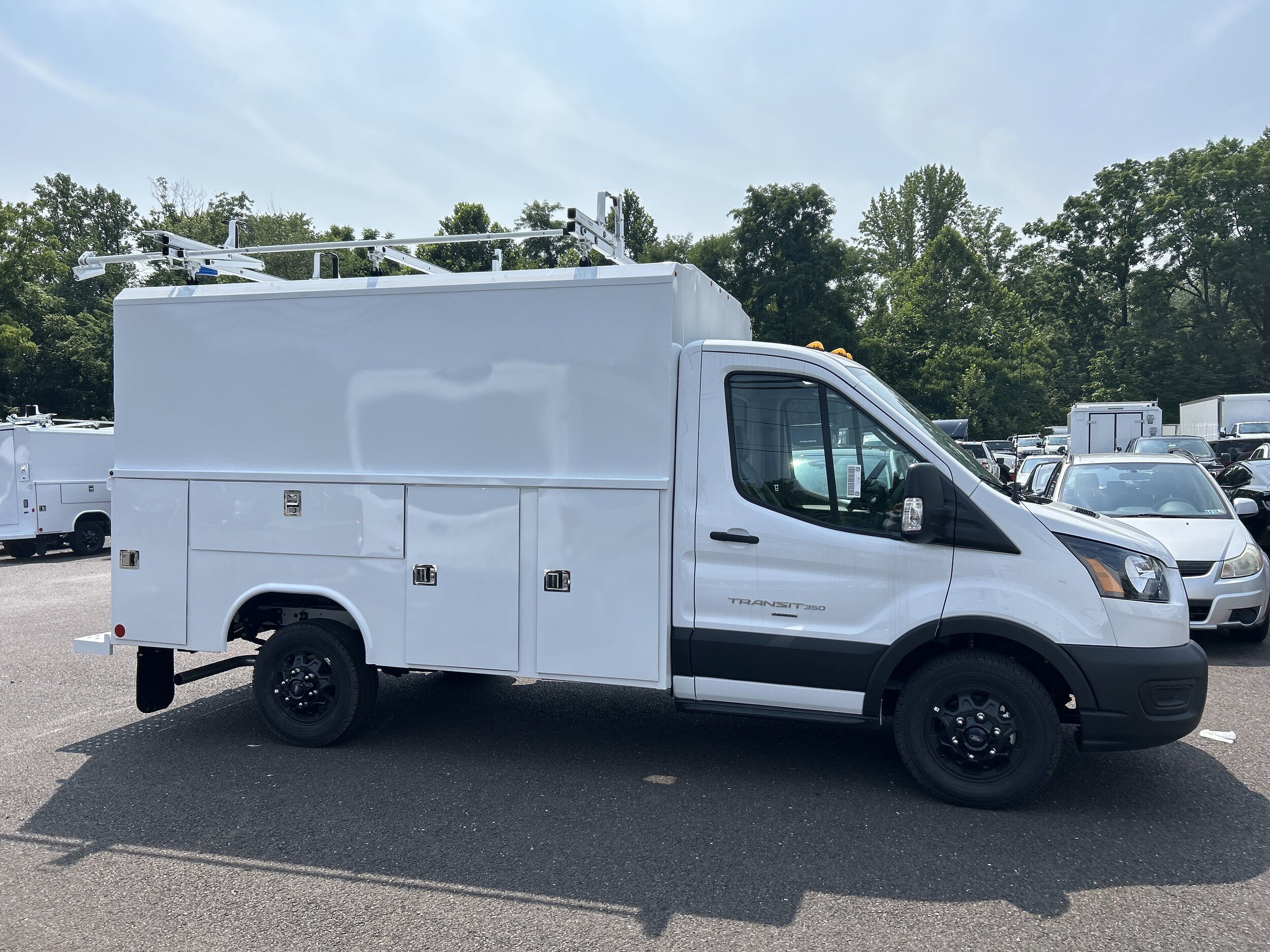 2024 Ford Transit photo 3