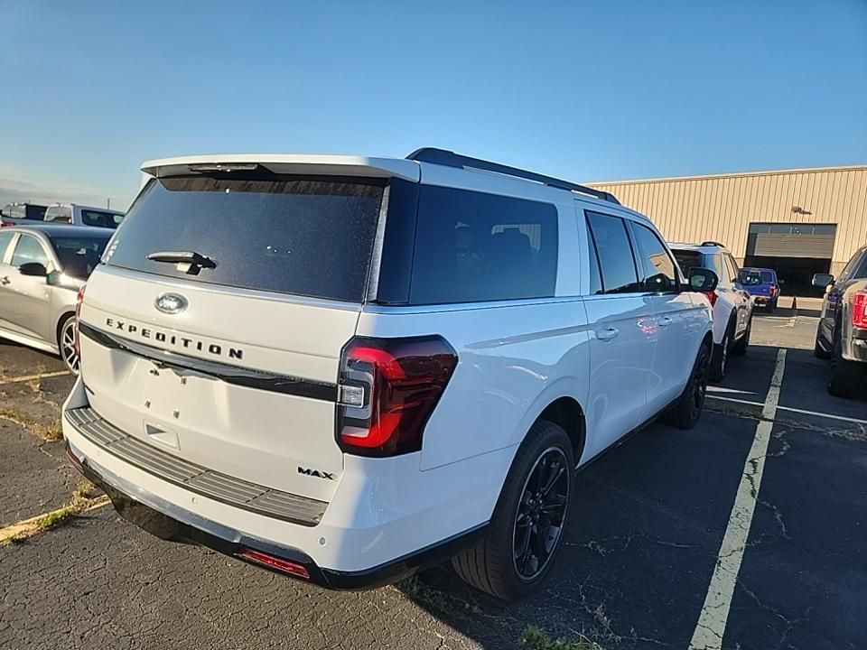 2022 Ford Expedition MAX Limited photo 4