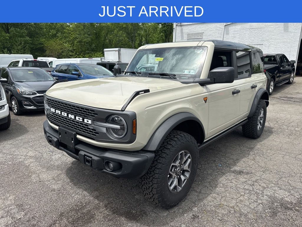 2025 Ford Bronco Badlands 4x4's photo