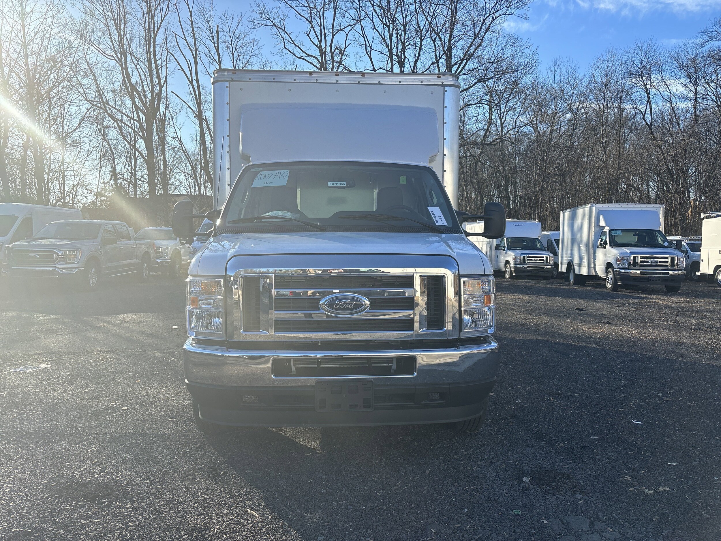 2024 Ford E-450 Cutaway XL photo 2