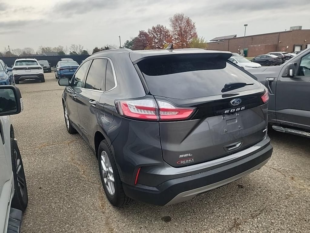 Used 2022 Ford Edge SEL SUV