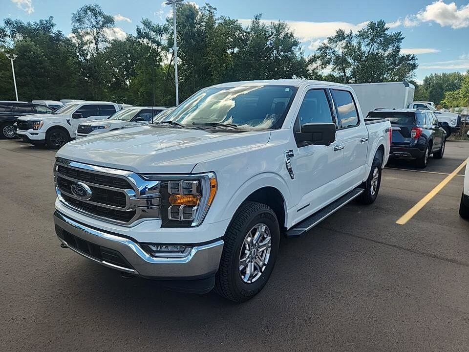 2023 Ford F-150 XLT photo 2