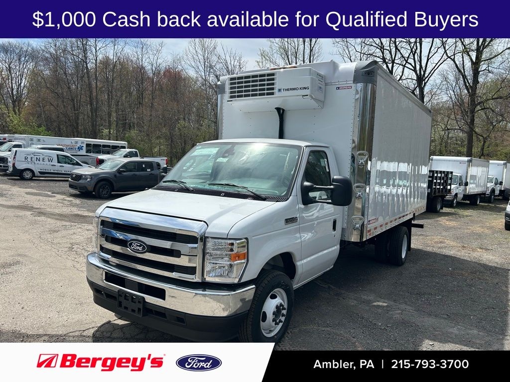 New 2026 Ford E-450SD Base 16FT Reefer Refrigerated Body Cab/Chassis