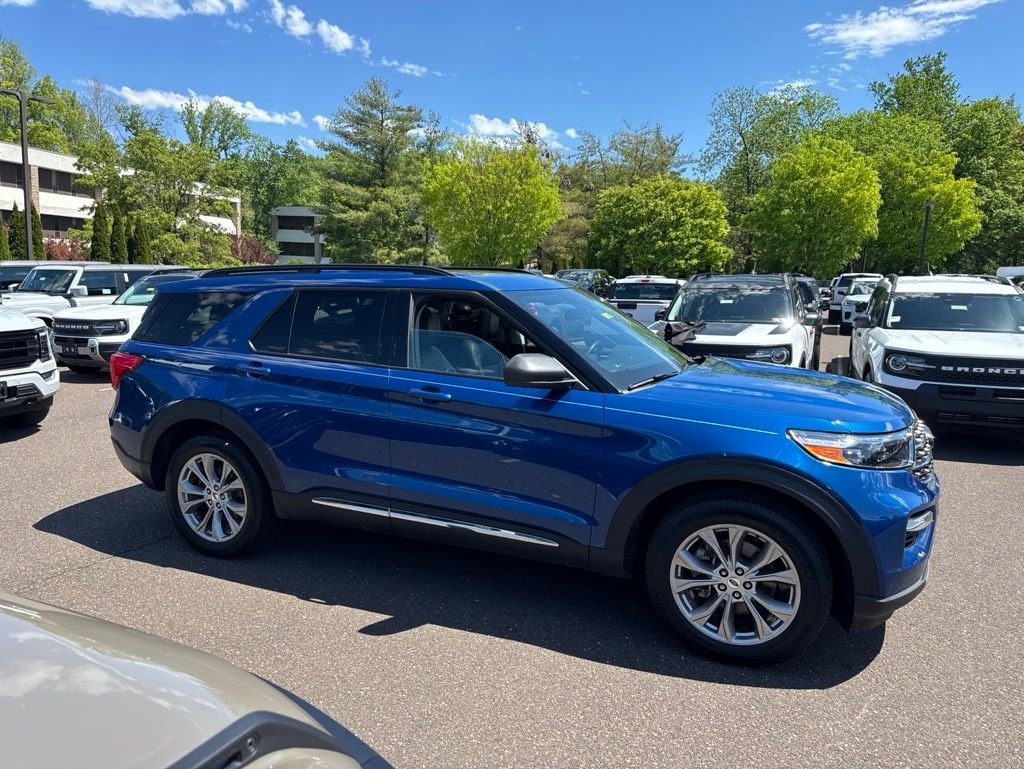 Certified 2023 Ford Explorer XLT with a Moonroof SUV