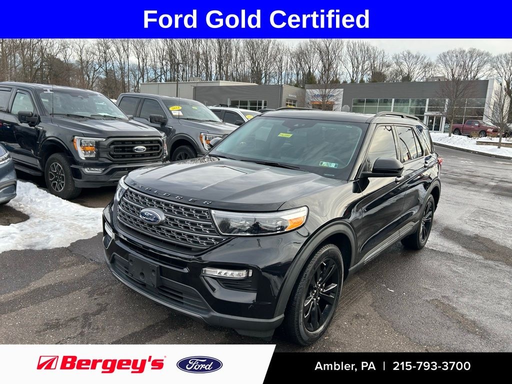 Certified 2022 Ford Explorer XLT Sport with a Moonroof SUV
