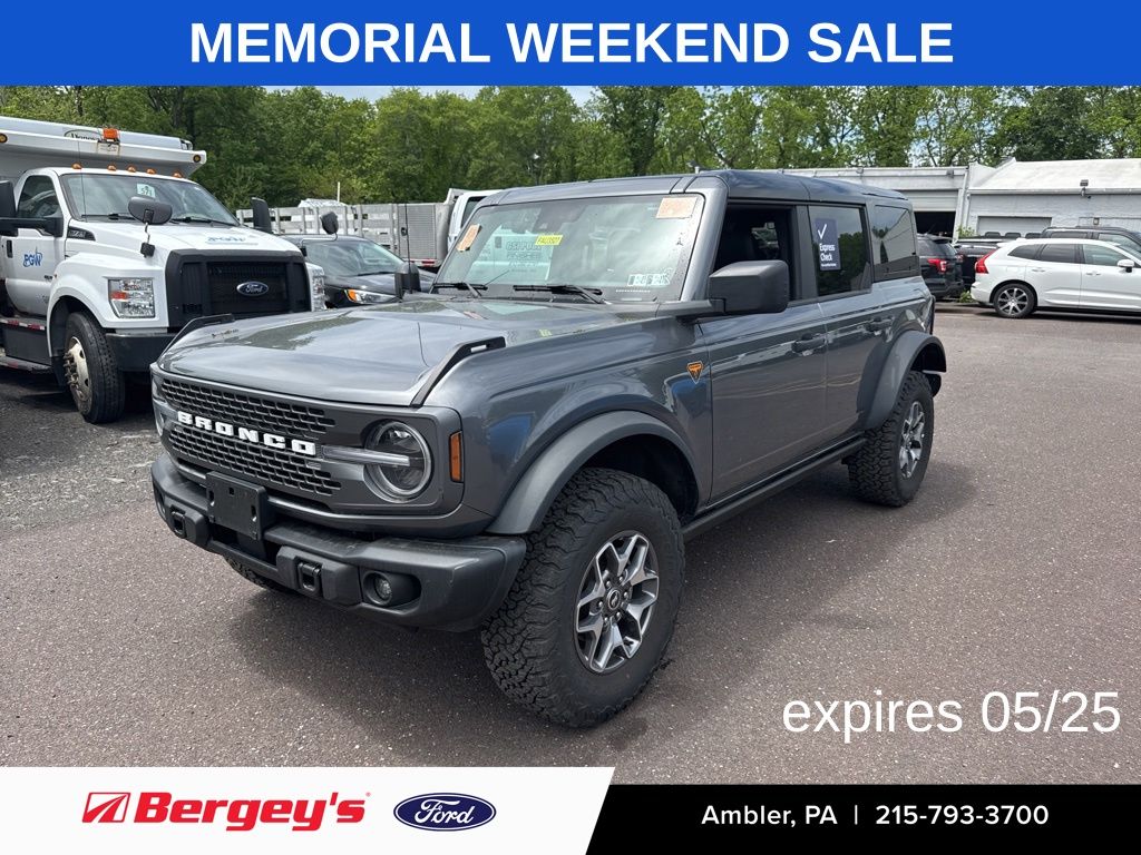 2025 Ford Bronco Badlands 4x4's photo