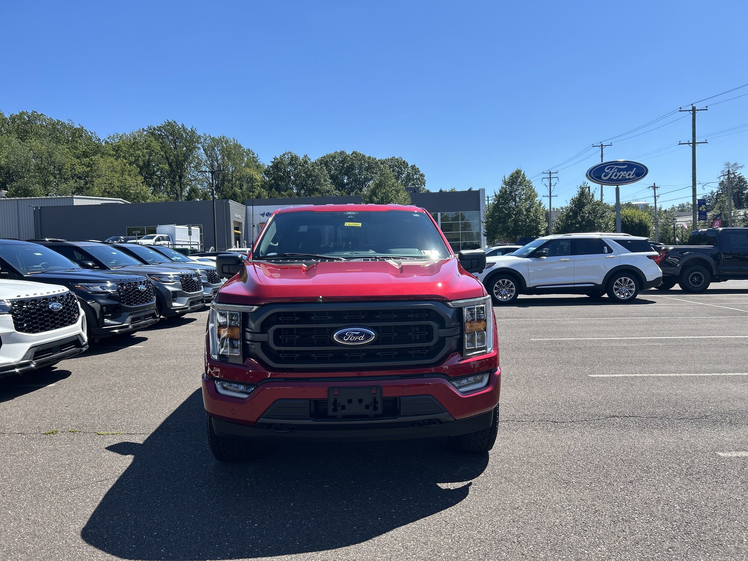2022 Ford F-150 XLT photo 2