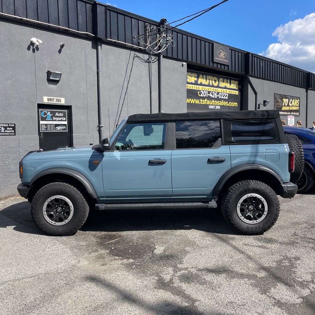 2021 Ford Bronco Badlands photo 3