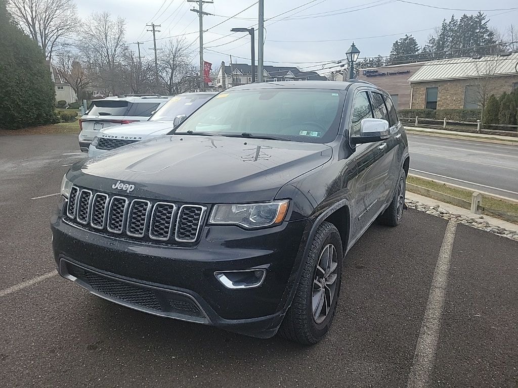 Used 2018 Jeep Grand Cherokee Limited with Navigation SUV