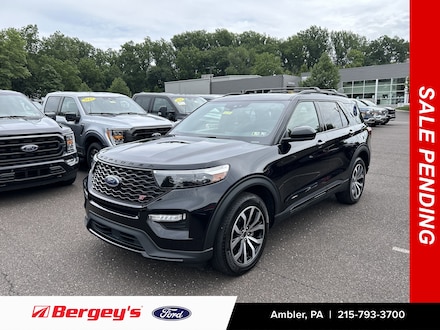 2022 Ford Explorer ST with Moonroof and Navigation SUV